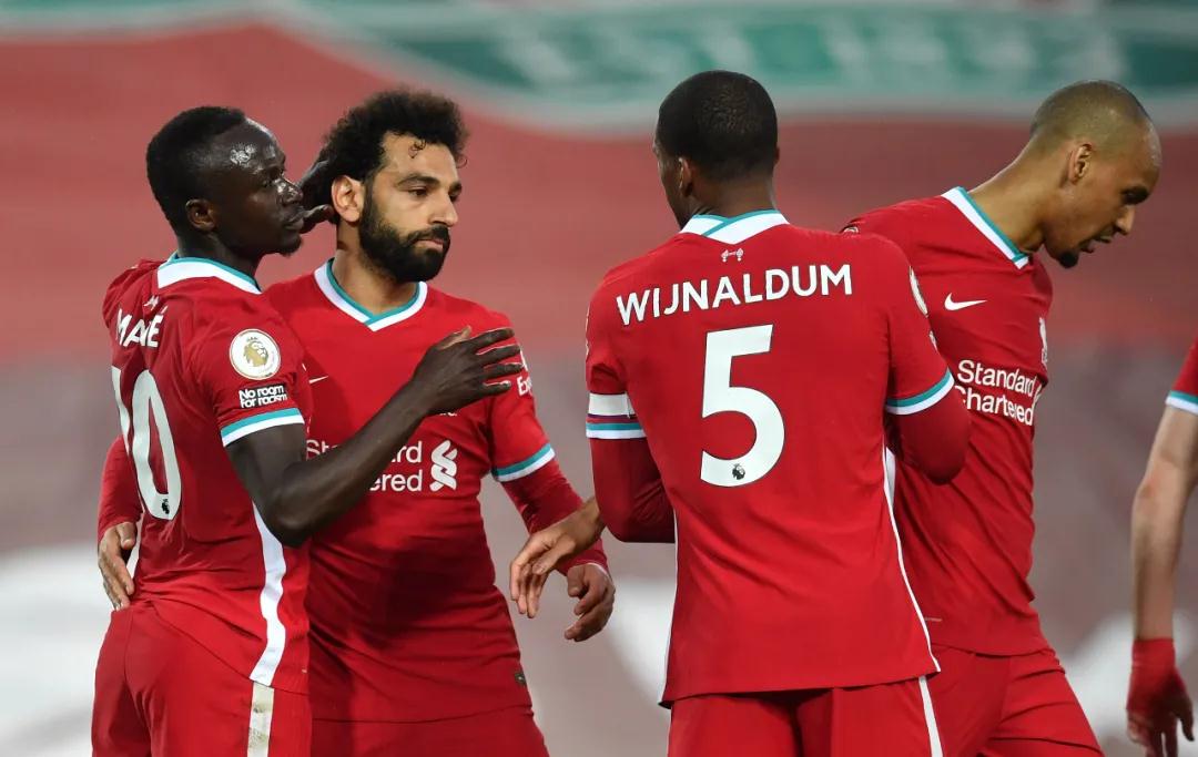 البرازيل وأورغواي يستعدان لمواجهة ملتهبة في تصفيات كأس العالم